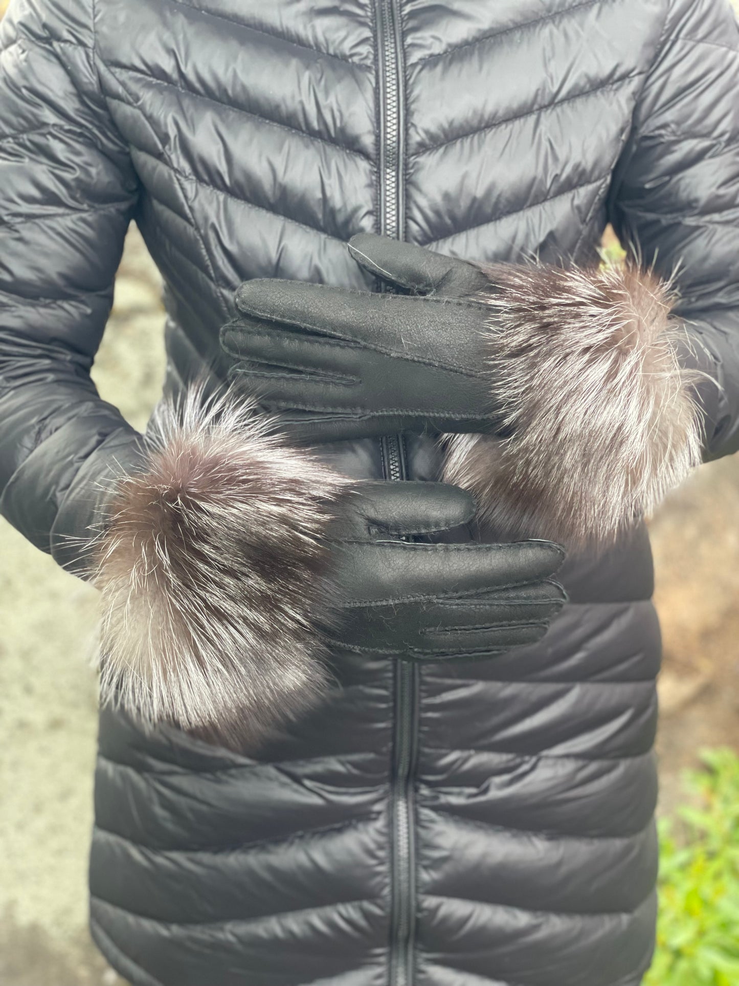 Ladies Leather Sheepskin Gloves With Fox Trim