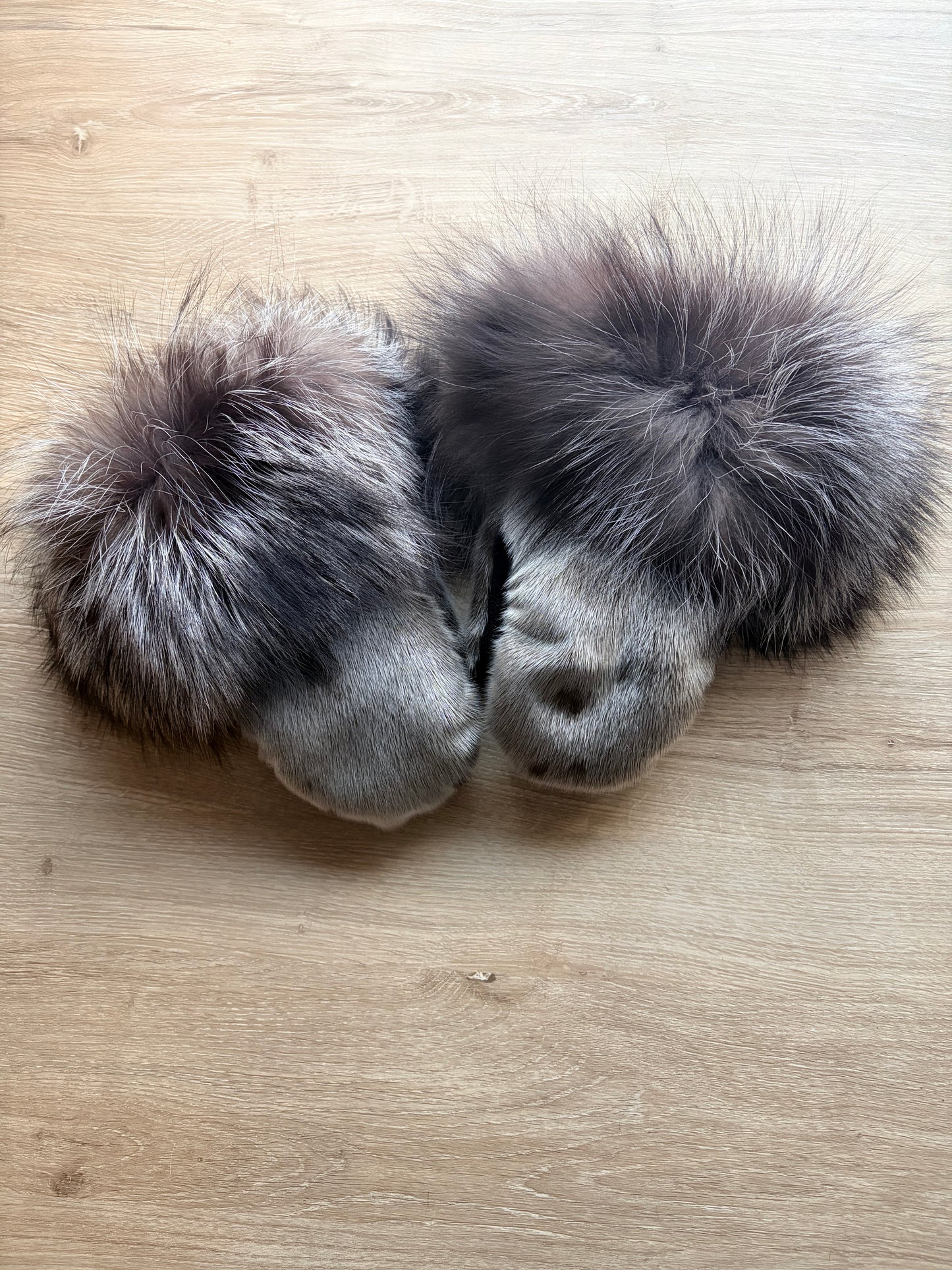Sealskin Mitts With Silver Fox Trim