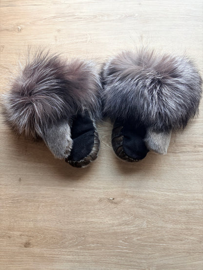 Sealskin Mitts With Silver Fox Trim