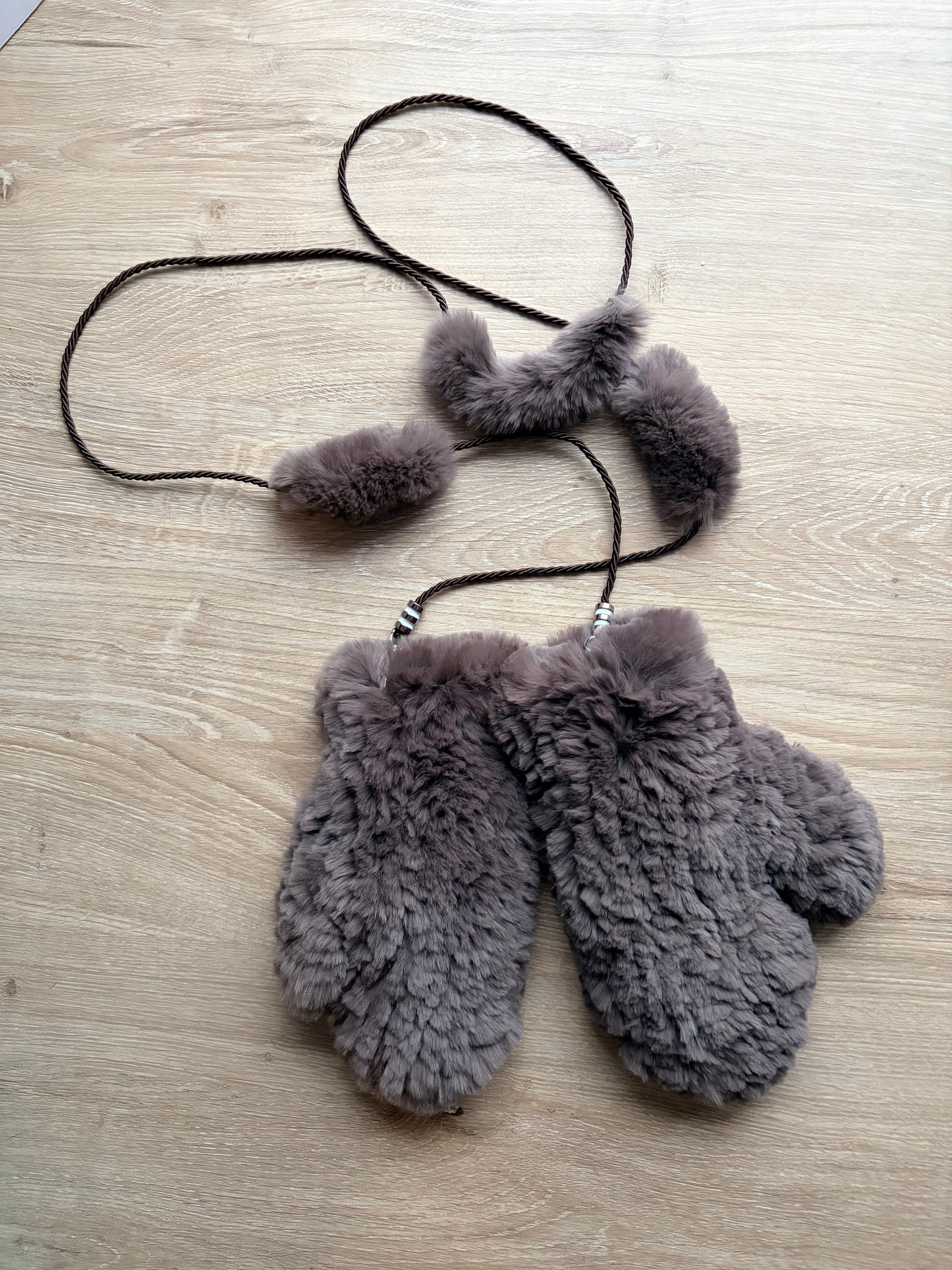 Rabbit Mitts with Keeper String